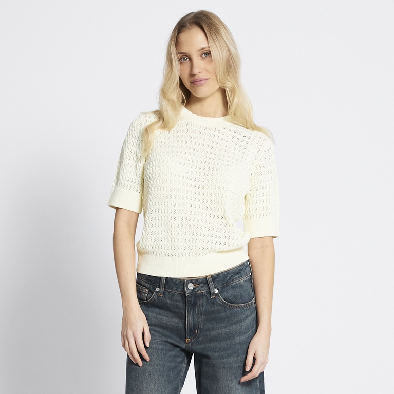 Crochet knit tee "Viola" Light Yellow